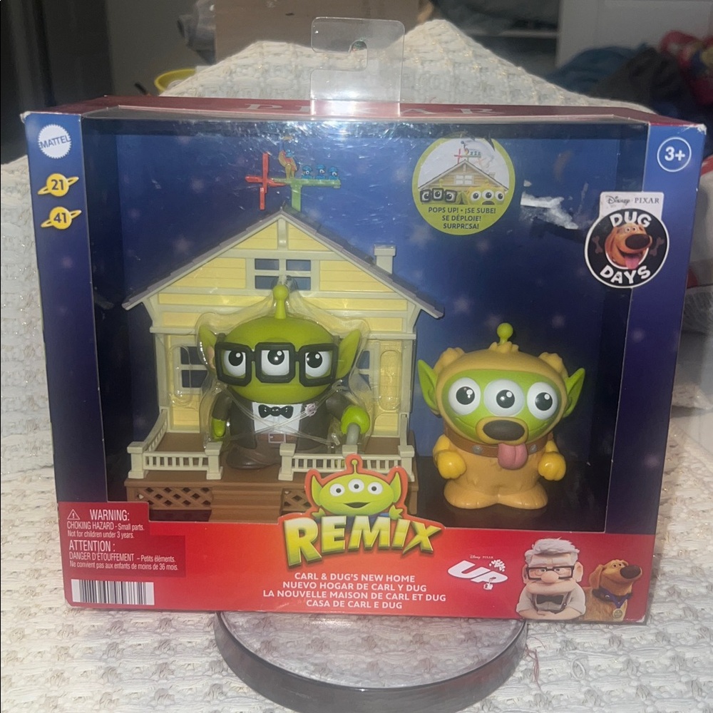 Disney Pixar Alien Remix Carl & Dug's New Home Playset - Picture 6 of 11